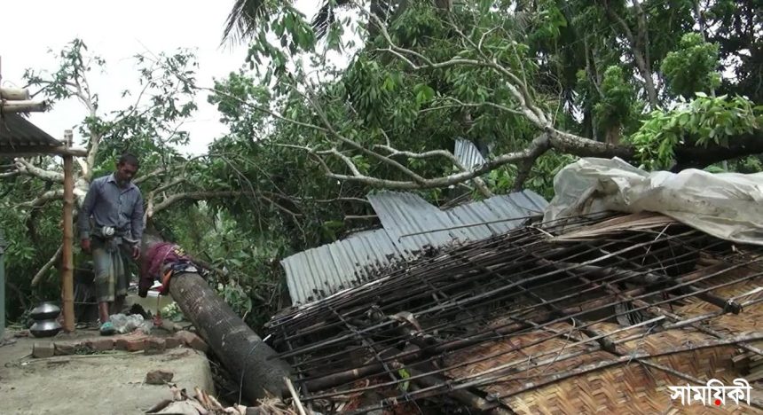 0023 ২০ সেকেন্ডে লন্ডভন্ড অর্ধশতাধিক ঘরবাড়ি