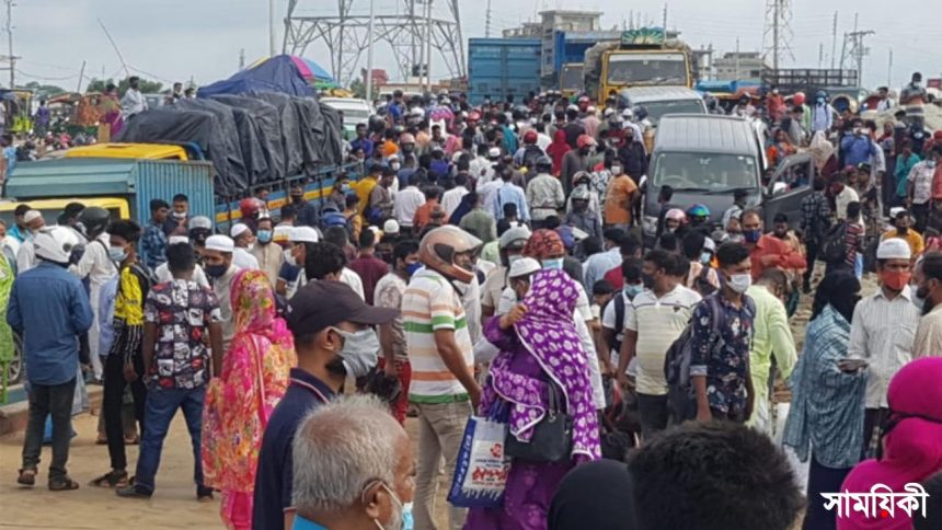 শিমুলিয়া ঘাট বিধিনিষেধ উপেক্ষা করে ঘরমুখো মানুষের ঢল